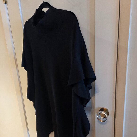 Per Se by Carlisle Black Tunic Top with Ruffle Detail - Picture 3 of 5